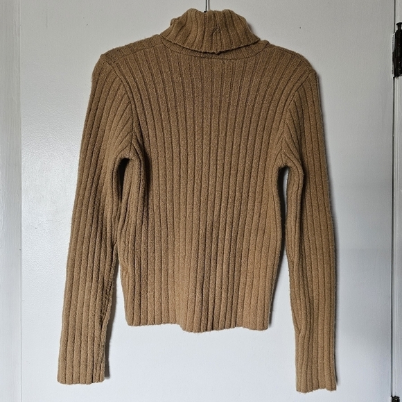 Forever 21 beige capsule wardrobe soft ribbed turtleneck Size L - Picture 5 of 5